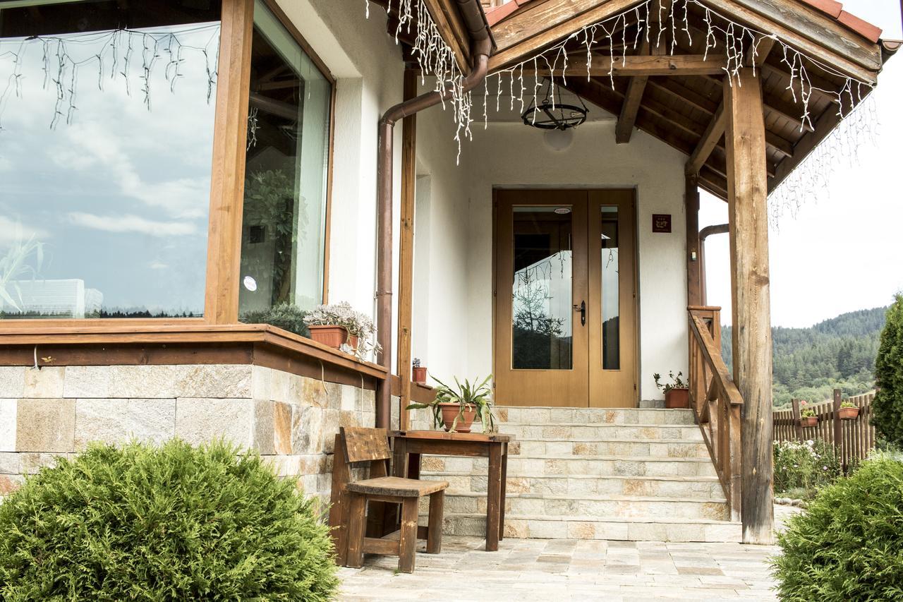 Boutique Hotel The White Pine Samokov Bagian luar foto