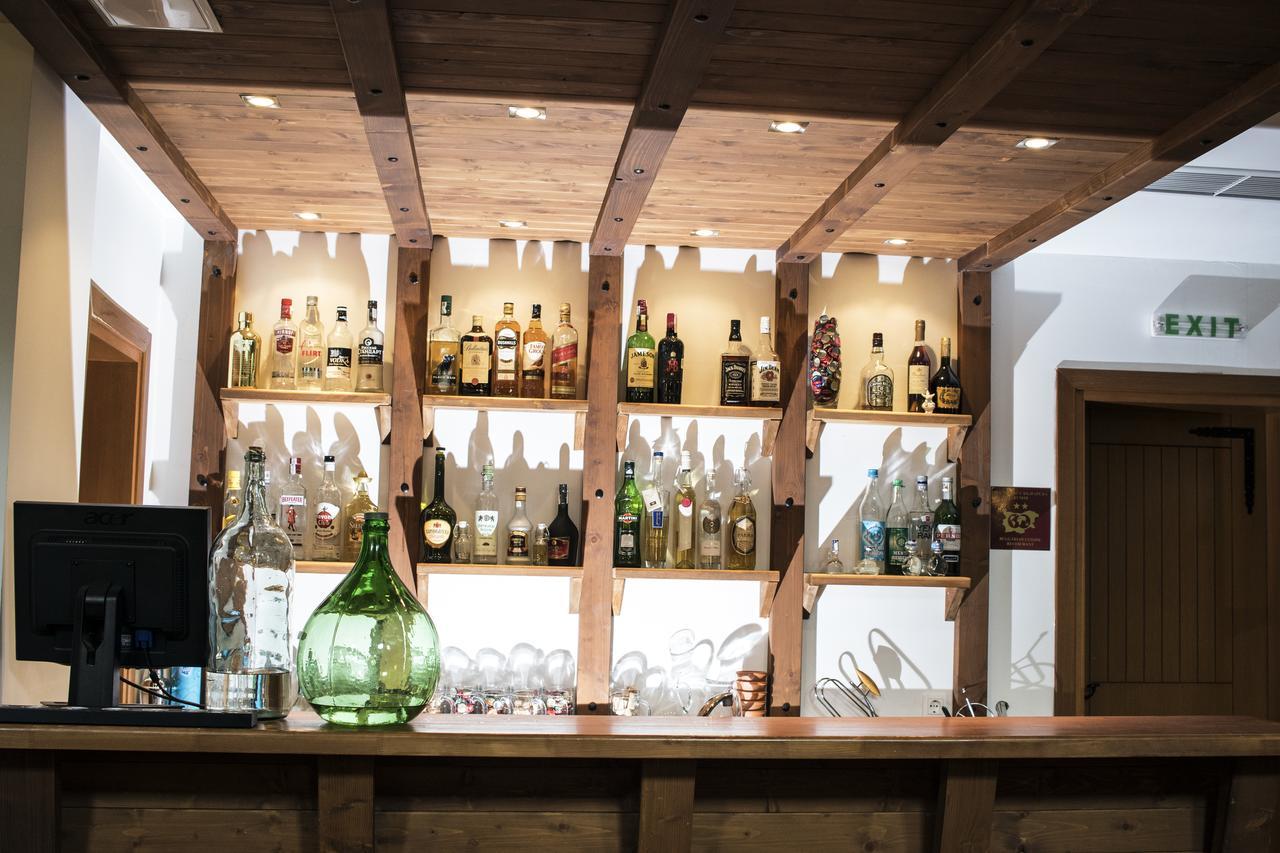 Boutique Hotel The White Pine Samokov Bagian luar foto